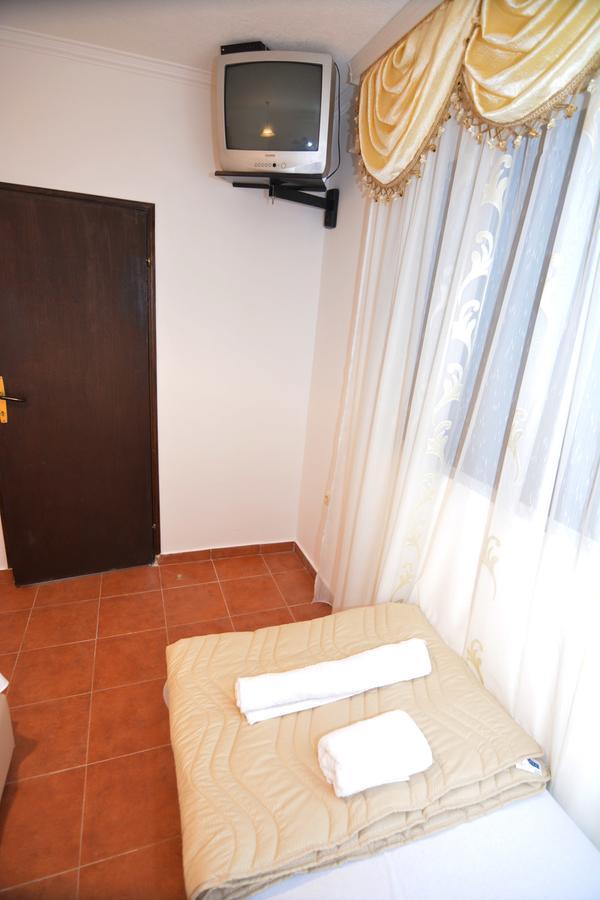 Apartments Jovana Petrovac Exterior photo